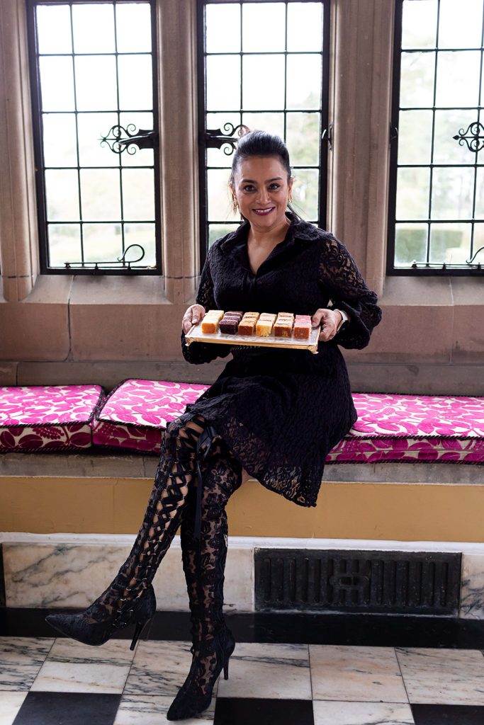 Modern wedding cake artist Northampton Parul holding luxury wedding cake tasting samples at Fanhams Hall wedding venue